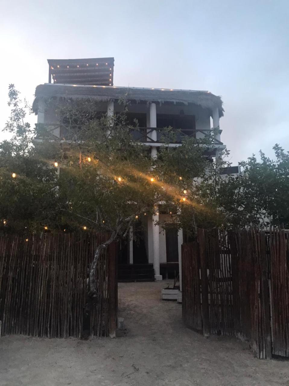 Hotel Luna Roja Holbox Buitenkant foto